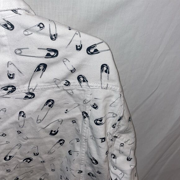 The Hundreds Men’s Denim Shacket Size XL White Safety Pin Motif Streetwear NWT - Picture 10 of 12